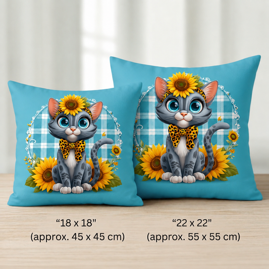 Kuschelkissen Sophia mit grauer Katze, Sonnenblumen und türkisem Karomuster sowie petrolgrünem Hintergrund