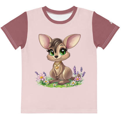 Altrosafarbenes Kinder T-Shirt mit dunkelrosa Ärmeln bedruckt mit Känguru-Mädchen Jule mit grünen Augen und Herz-Halskette auf einer Blumenwiese.