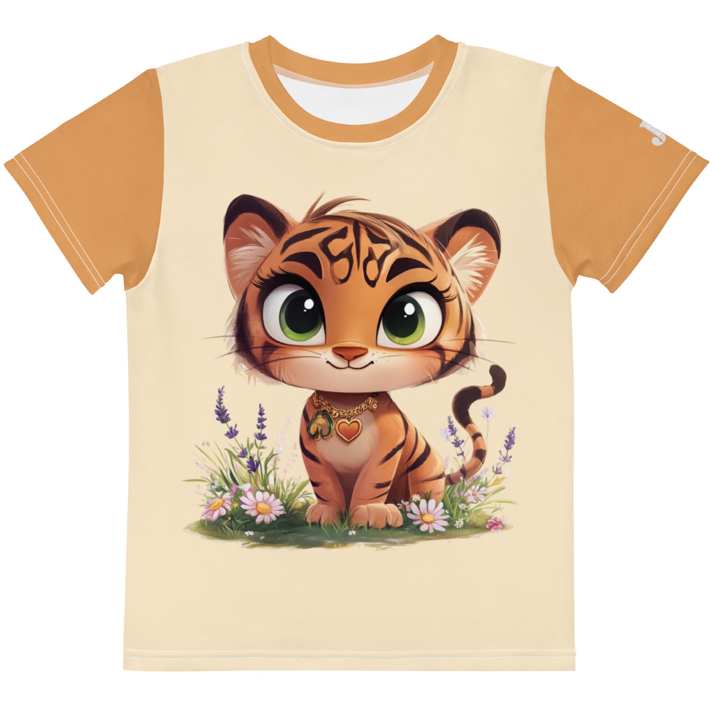 Sandgelbes Kinder T-Shirt mit orangen Ärmeln bedruckt mit Tiger Tigo mit grünen Augen und Herz-Halskette auf einer Blumenwiese.