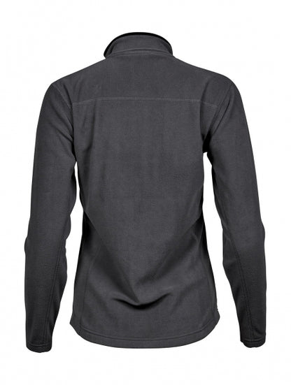 Dunkelgraue Fleecejacke mit körpernahem, geradem Schnitt und leicht strukturierter Oberfläche. Die hüftlange Jacke hat einen aufgestellten Kragen, schmale lange Ärmel und zwei seitliche Reißverschlusstaschen. Dezente dunkle Einfassungen an Kragen, Reißverschluss und Taschen unterstreichen das schlichte, sportliche Design.
