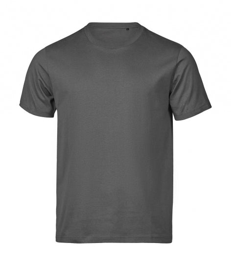 Herren Urban Luxury Tee in Powder Grey  mit cleanem, einfarbigem Design. Kurzärmeliges Baumwoll-T-Shirt mit Rundhalsausschnitt, geradem Schnitt und schlichtem, modernem Erscheinungsbild.