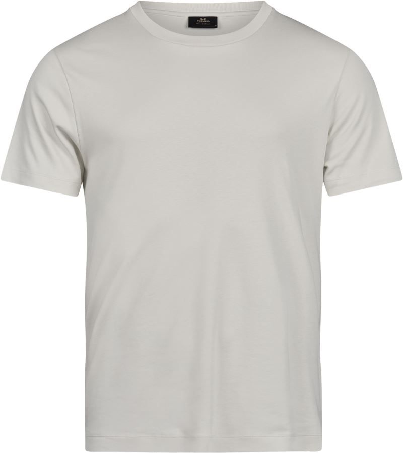 Herren Urban Pima Baumwoll T-Shirt in Cement mit cleanem, einfarbigem Design. Kurzärmeliges Baumwoll-T-Shirt mit Rundhalsausschnitt, geradem Schnitt und schlichtem, modernem Erscheinungsbild.