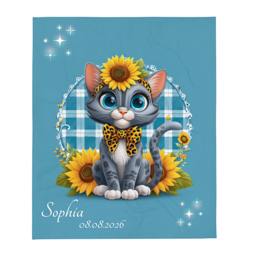 Kuscheldecke Sophia mit grauer Katze, Sonnenblumen und türkisem Hintergrund sowie türkisgrünem und weißem Karomuster